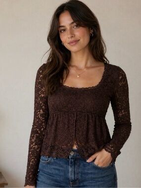 Women's Lace Long-Sleeve Top/ NWT/Dark Brown, lined bodice, split bottom / M Jr.